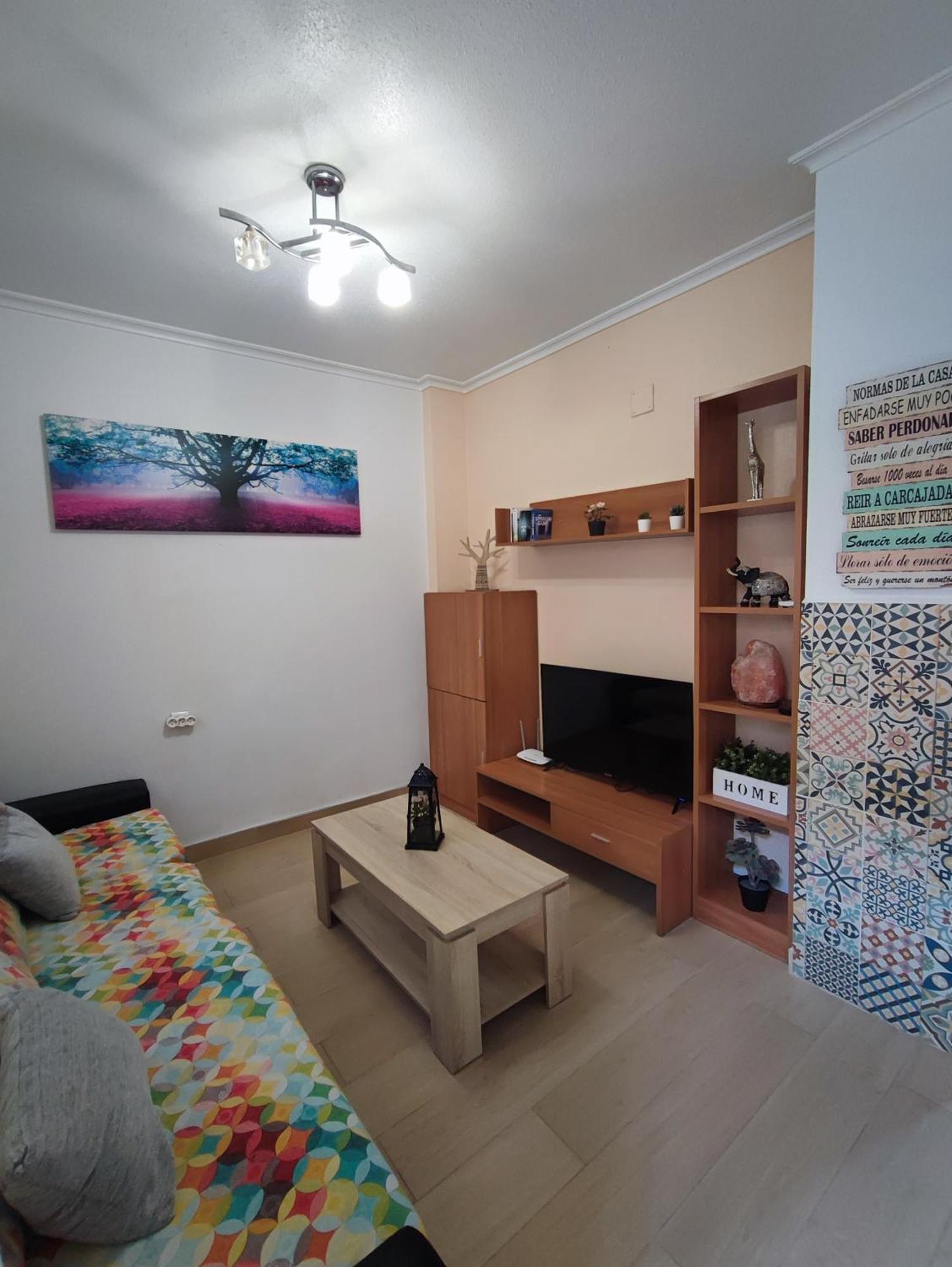 Nueva Casita De Colores Elche Kültér fotó